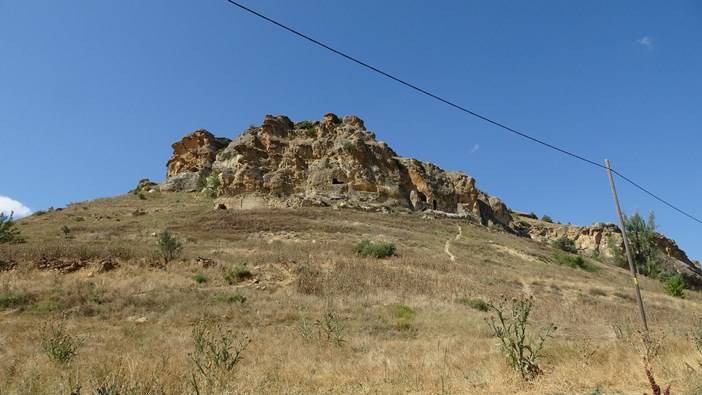 Gümüşhane’nin Sümela’sı Çakırkaya Manastırı kuşlara yuva oldu 10
